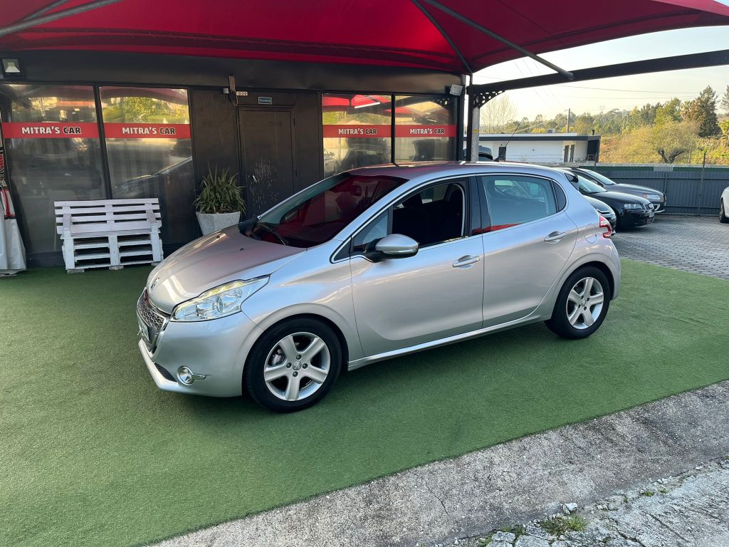 Peugeot 208 | 1.6 HDI