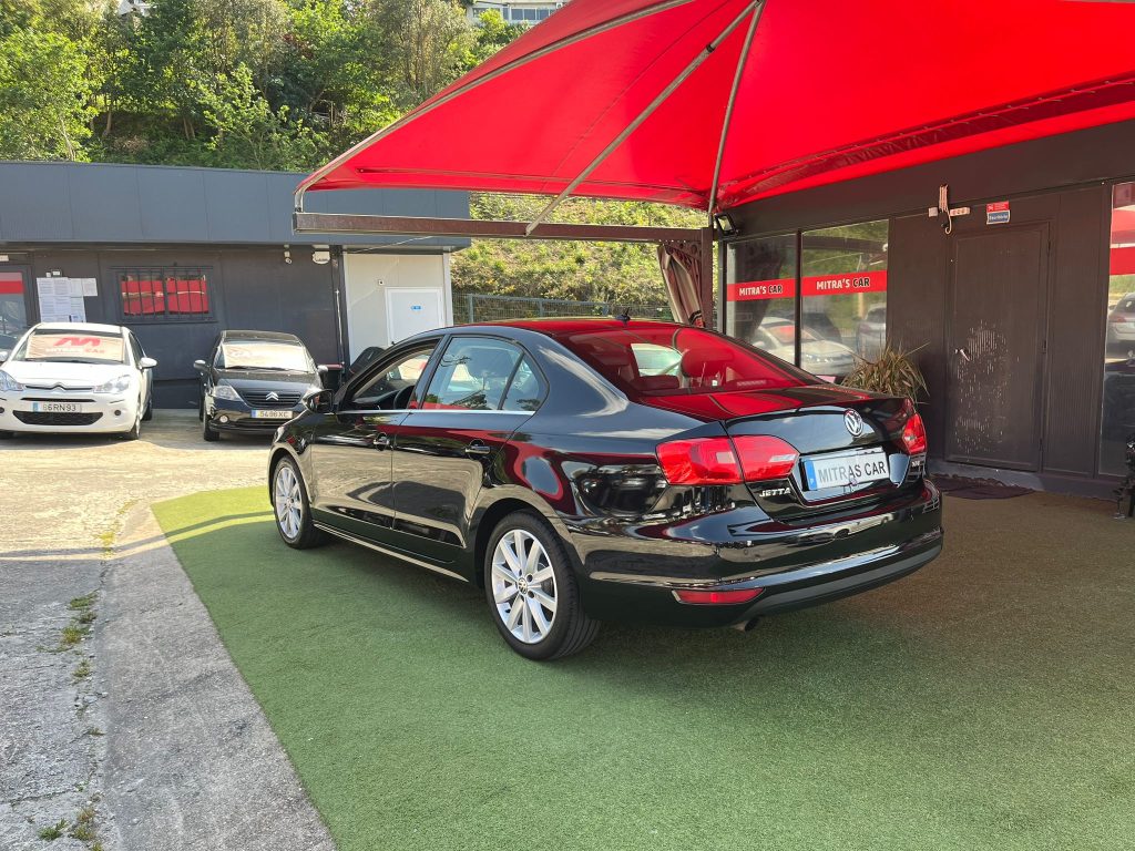 VW Jetta | 1.6 TDI