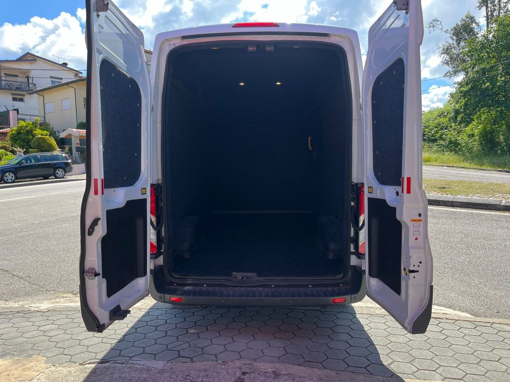 Ford Transit | 2.0 Diesel | 3 Lug. | POUCOS KM's