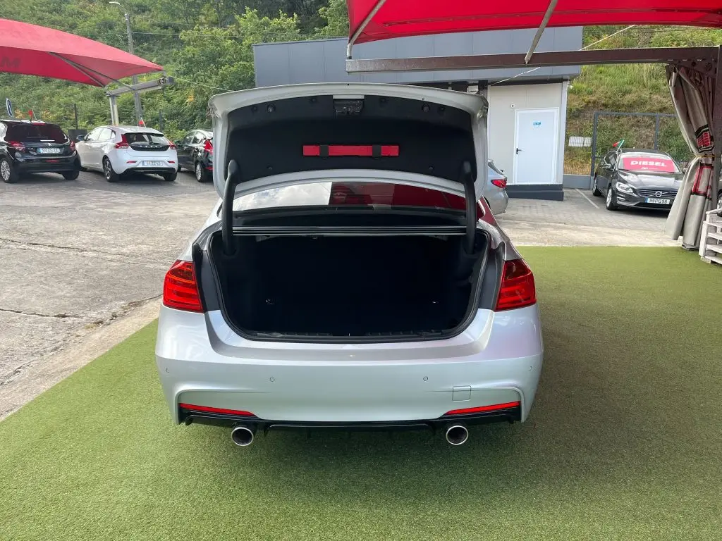 BMW | 330 d | Cx. Aut. | NACIONAL 🇵🇹