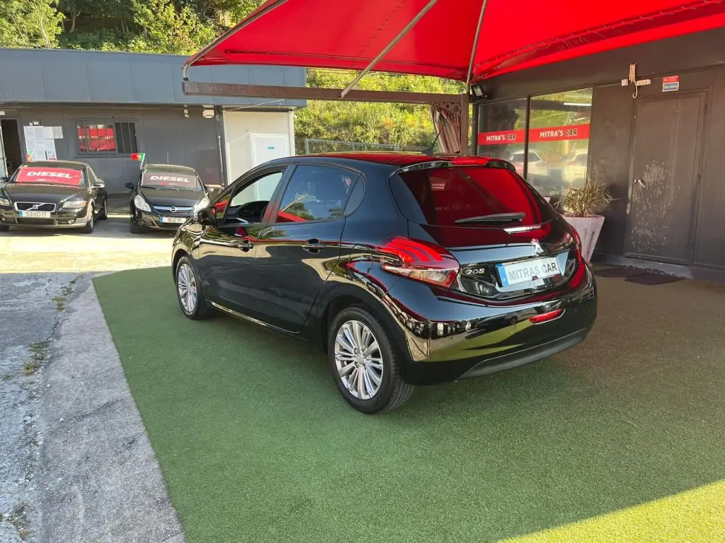 Peugeot 208 | 1.2 | Full Extras