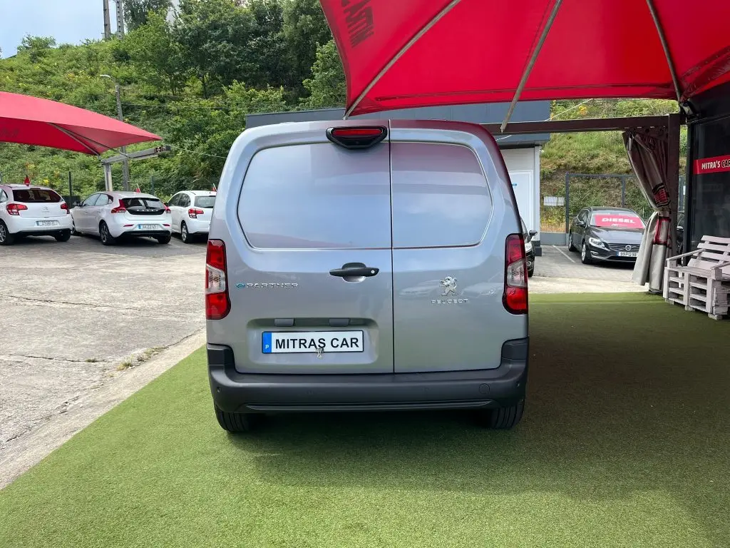 Peugeot e-Partner | 136 CV | Elétrica