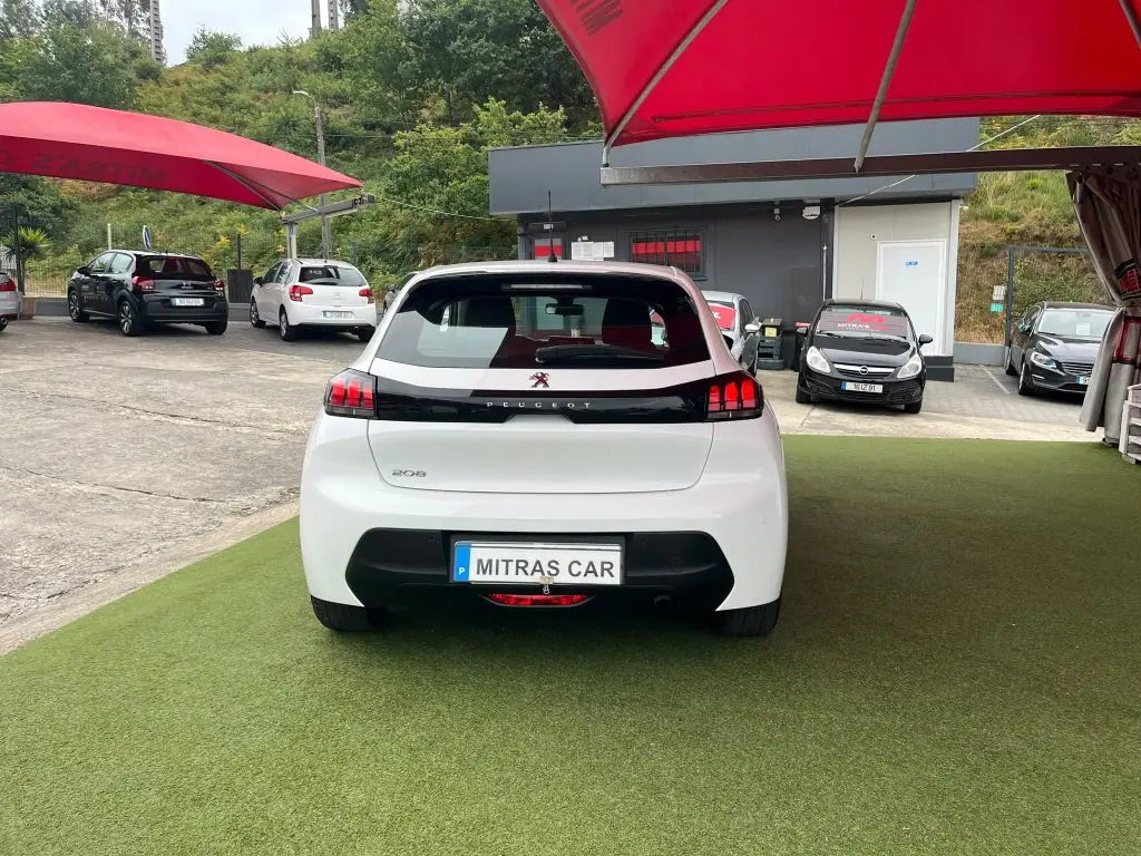 Peugeot 208 | 1.2 | Full Extras