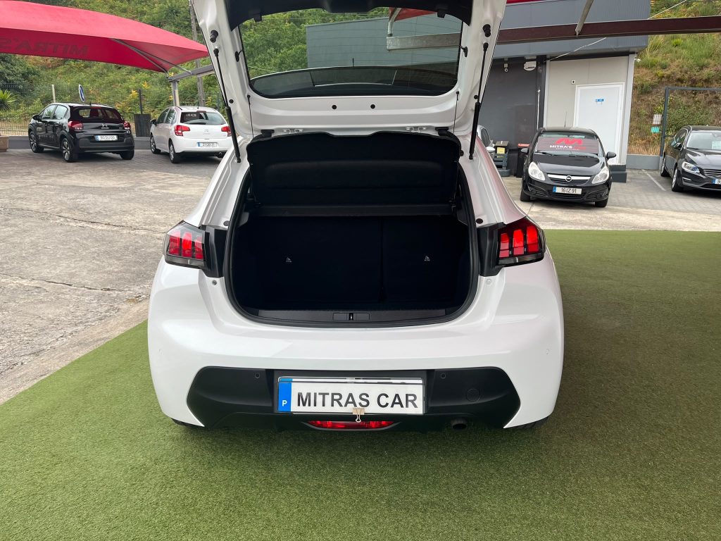 Peugeot 208 | 1.2 | Full Extras