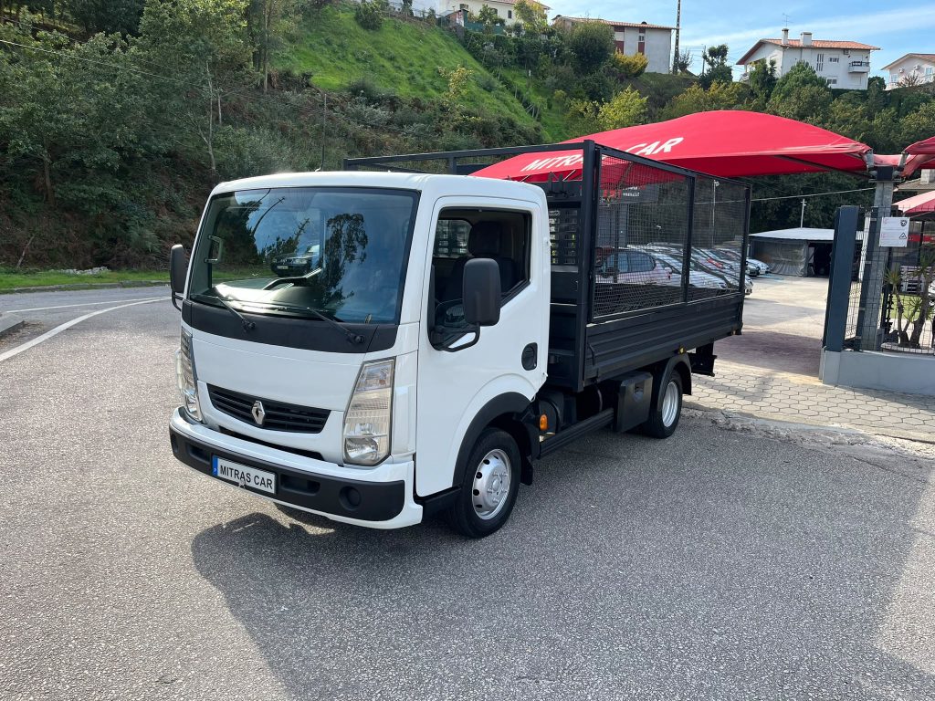 Renault Maxity | 2.5 Diesel | Cx. Aberta Basculante | 3 Lug.